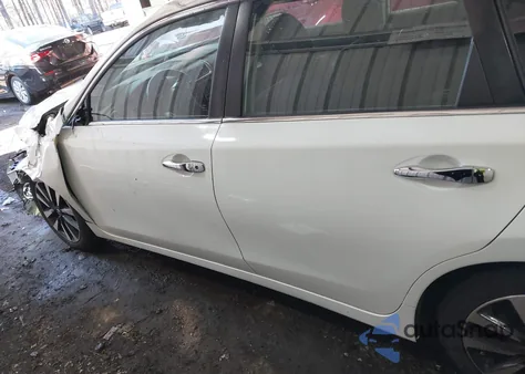 2018 Nissan Altima 2.5 Sv z USA, uszkodzony, nr VIN 1N4AL3AP3JC245213